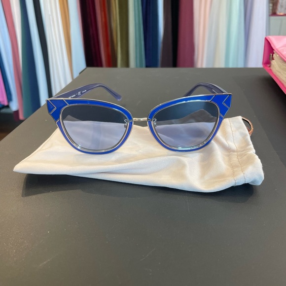Tory Burch Accessories - Tory burch sunglasses